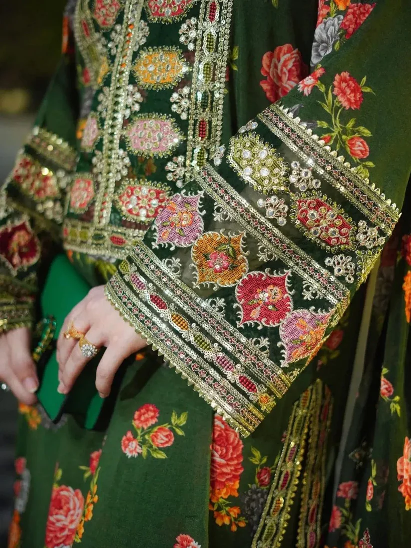 Aneela's Olive Green 3PC - Image 2